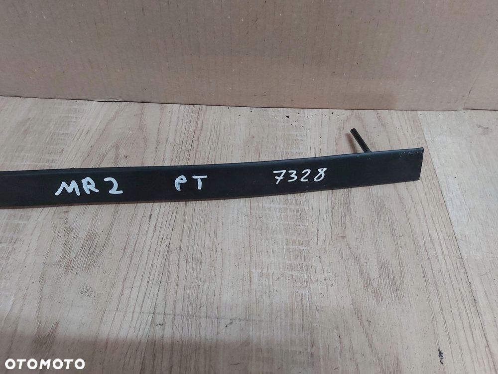 Toyota MR2 SW20 2,0 listwa błotnika tył PRAWA - 2
