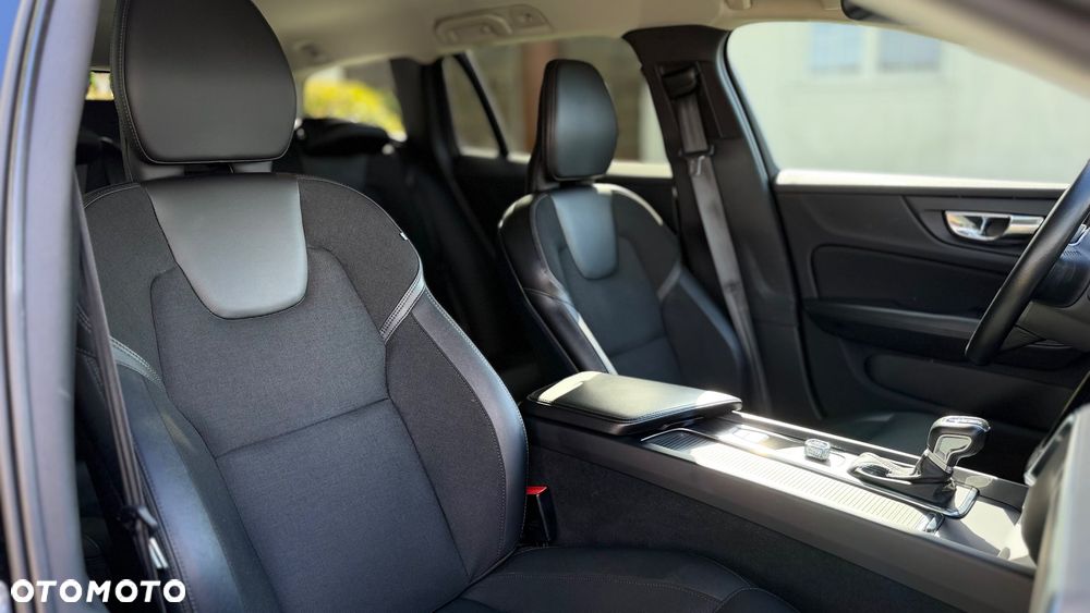 Volvo V60 D3 Geartronic Kinetic - 17