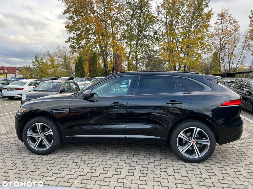 Jaguar F-Pace 25t AWD R-Sport - 6