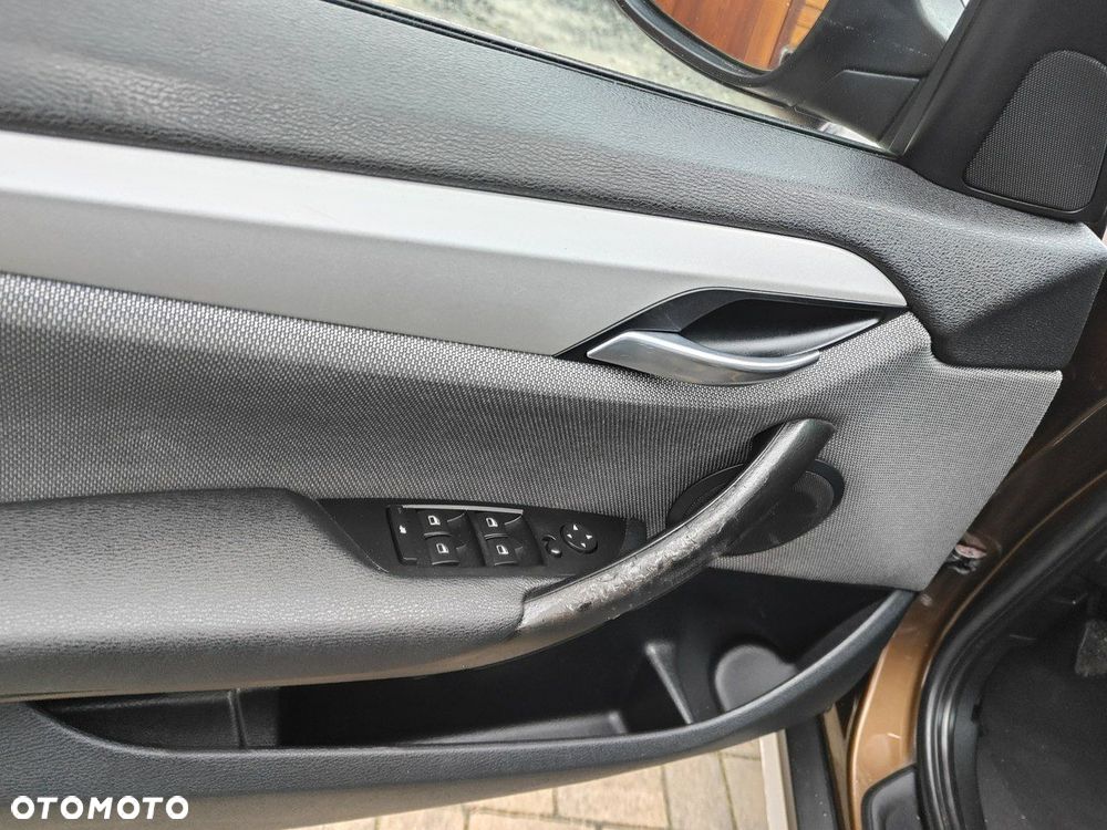 BMW X1 sDrive18d xLine - 17