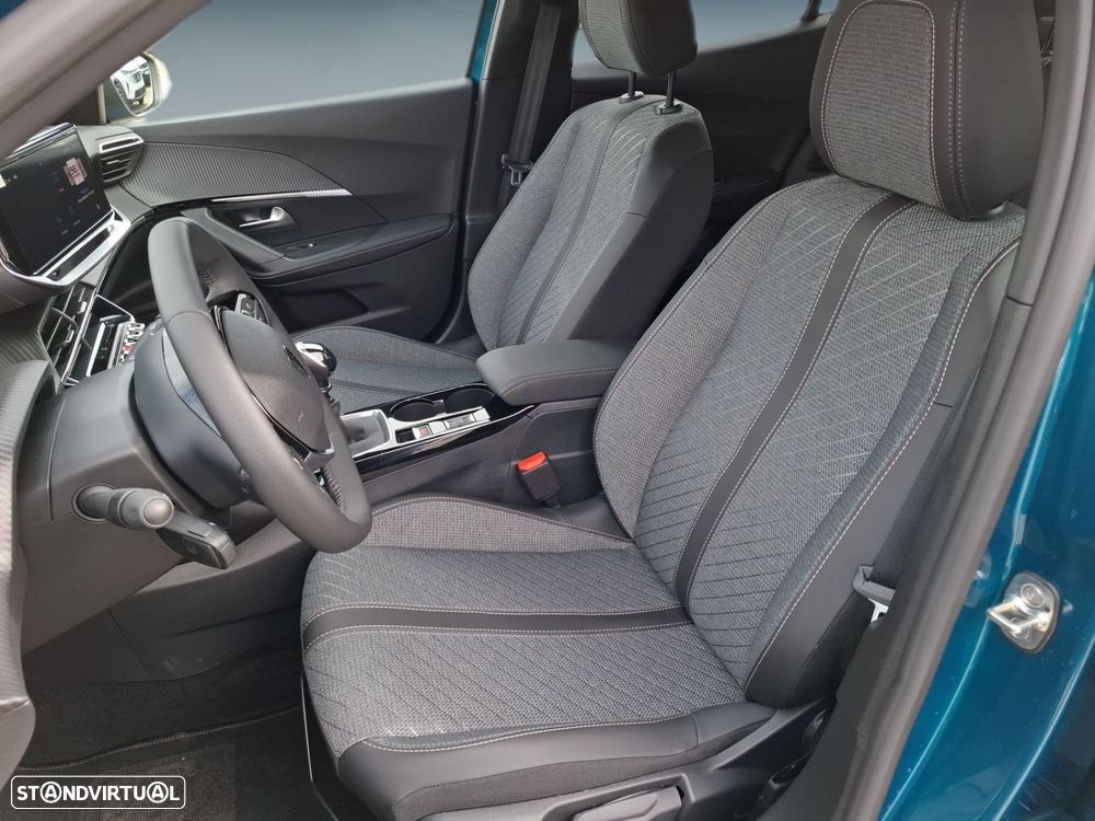 Peugeot 2008 1.2 PureTech Allure - 11