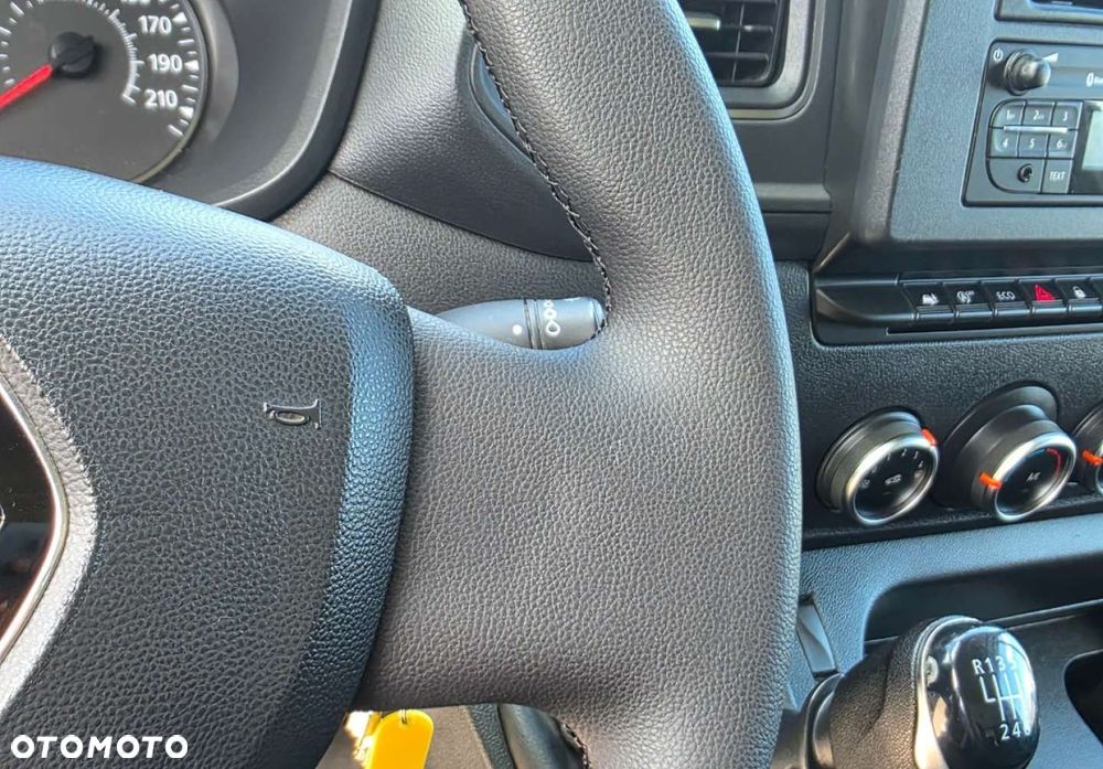 Renault Master - 15