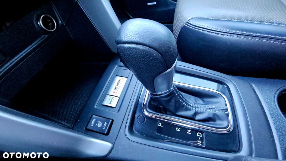 Subaru Forester 2.0XT Platinum Lineartronic - 20