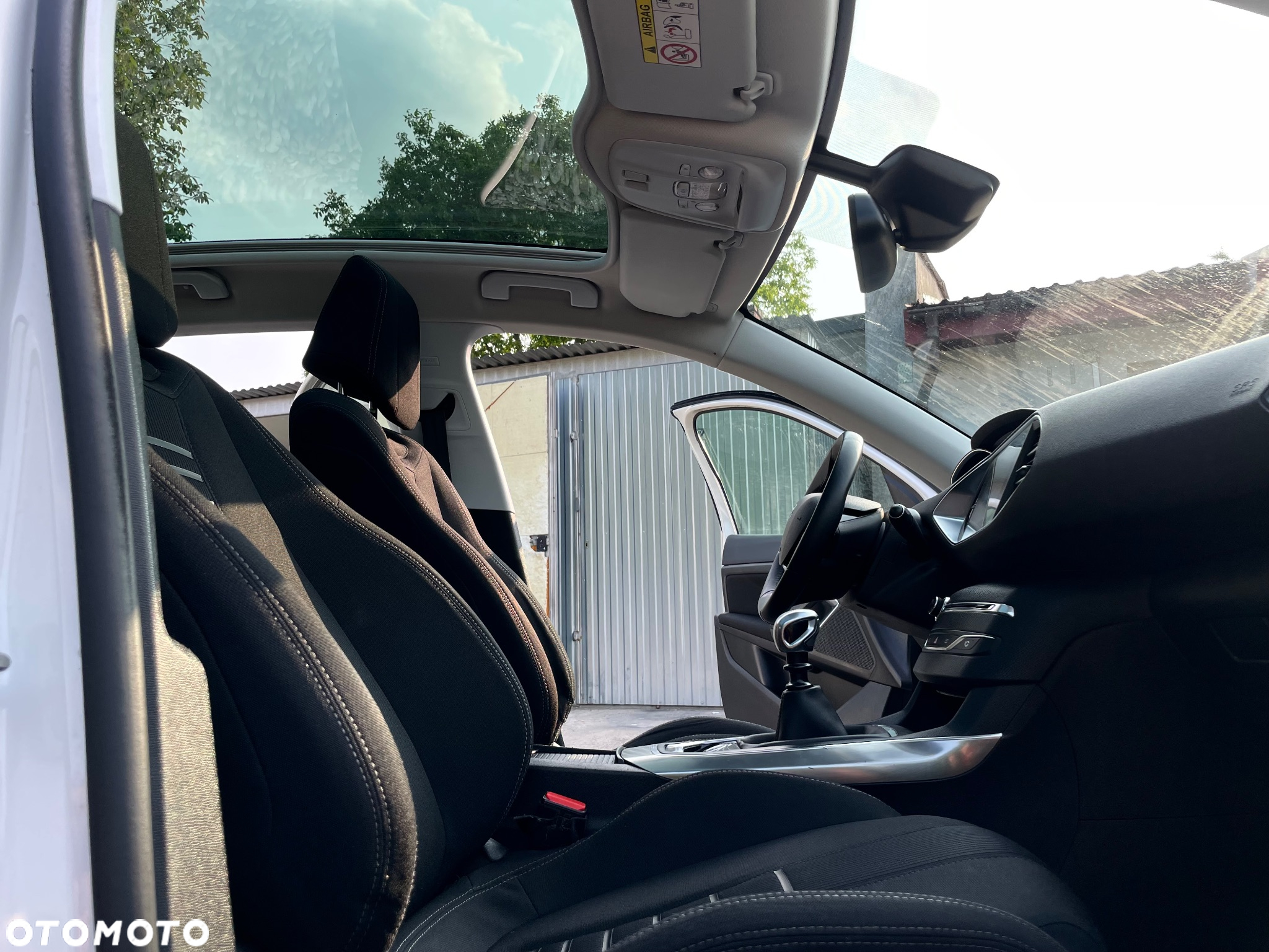Peugeot 308 125 THP Allure - 16