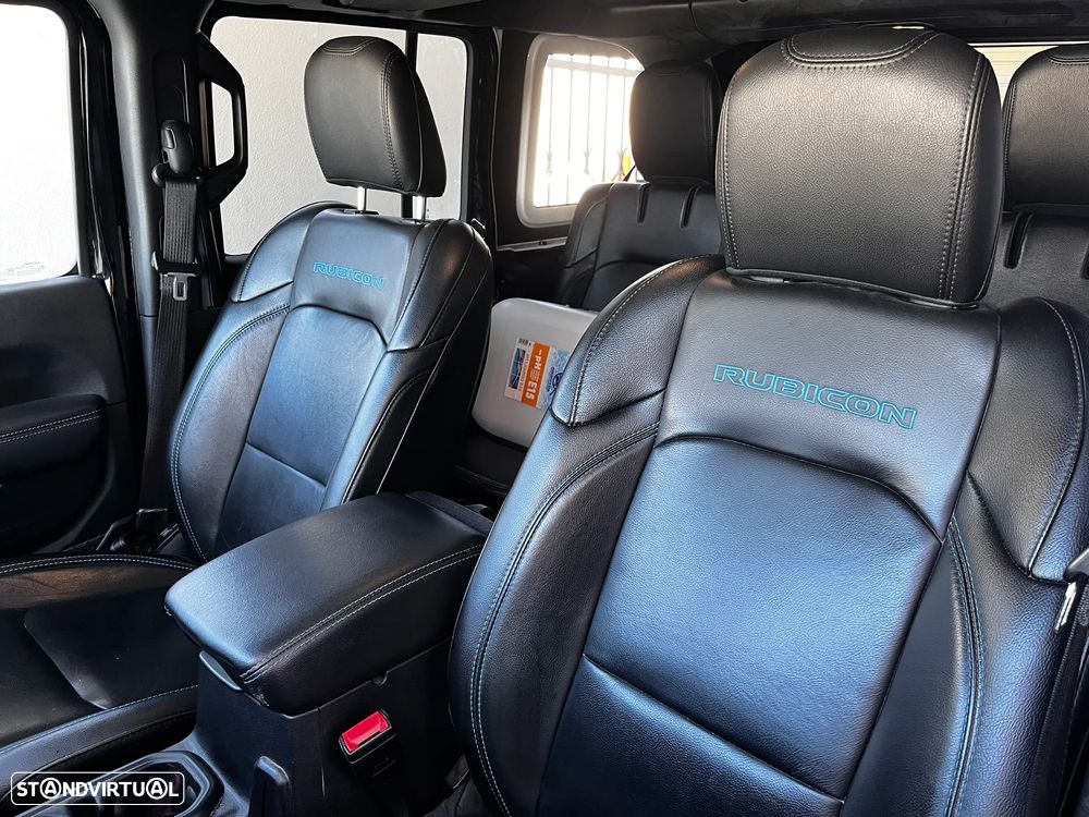 Jeep Wrangler - 16