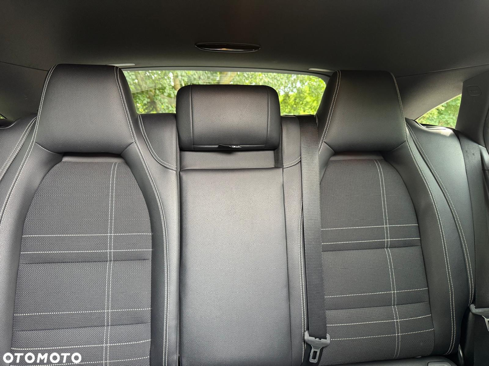 Mercedes-Benz CLA Shooting Brake 220 d 4Matic 7G-DCT - 28