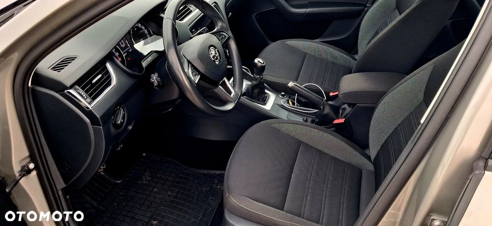 Skoda Octavia 1.6 TDI SCR Ambition - 16