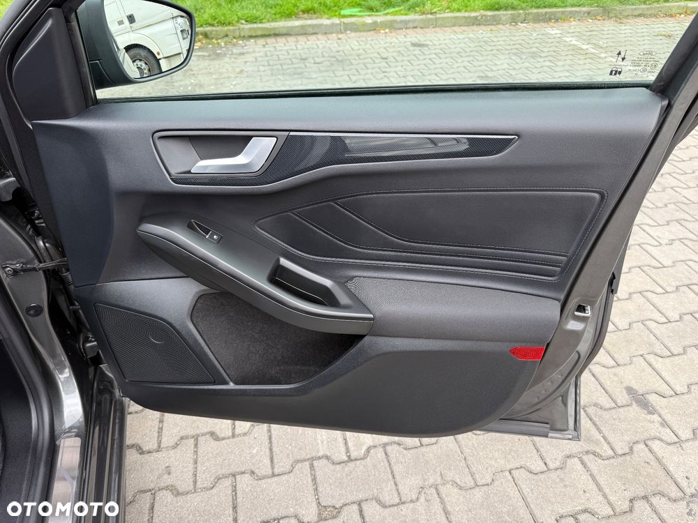 Ford Focus 1.5 EcoBoost Start-Stopp-System ST-LINE - 20