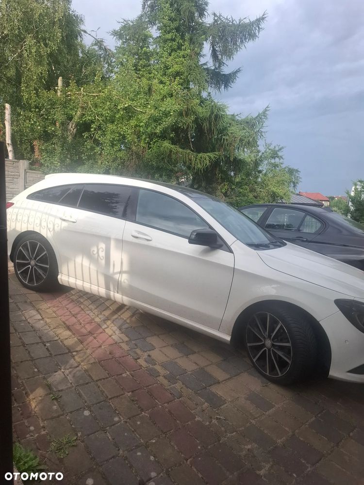 Mercedes-Benz CLA 200 7G-DCT - 1