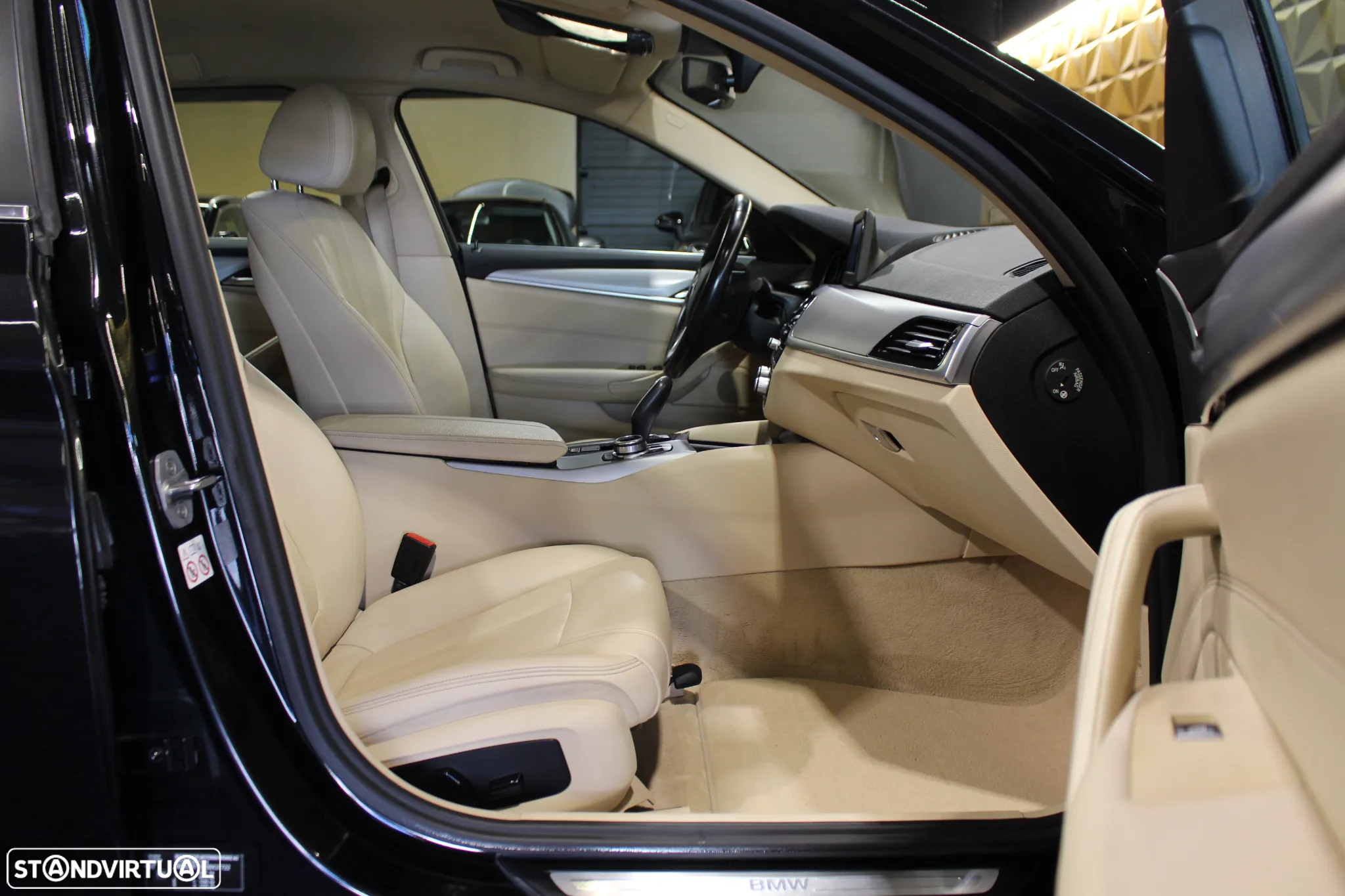 BMW 525 d Line Luxury Auto - 16