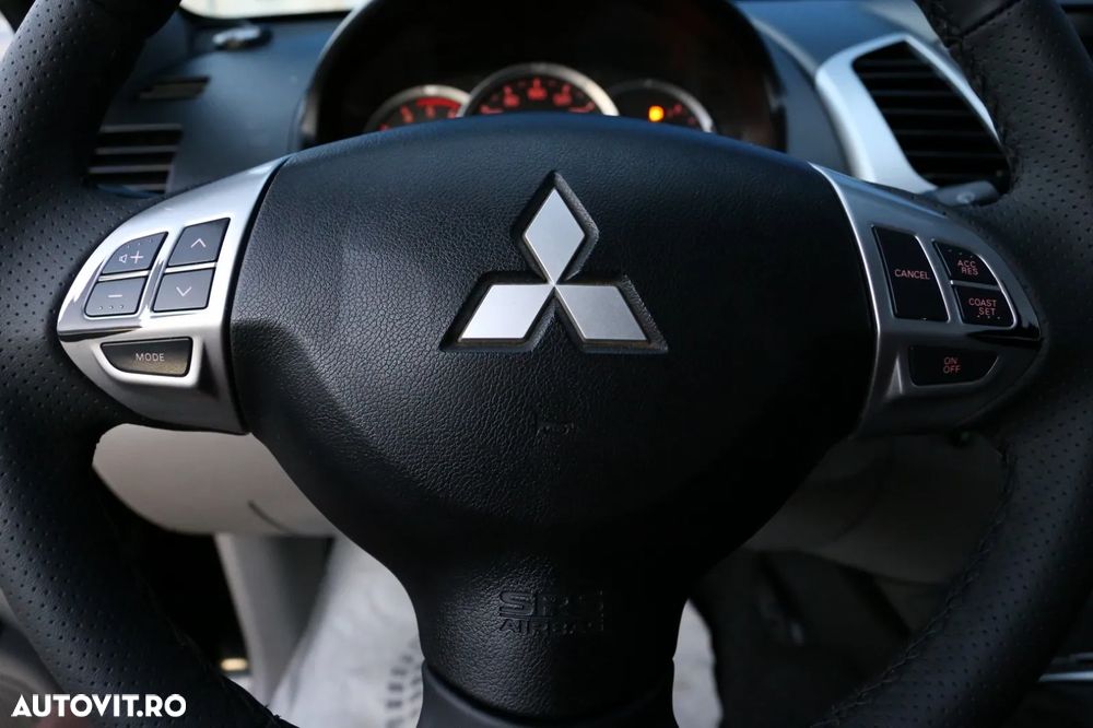 Mitsubishi L200 Pick Up 4x4 Intense Double Cab - 20