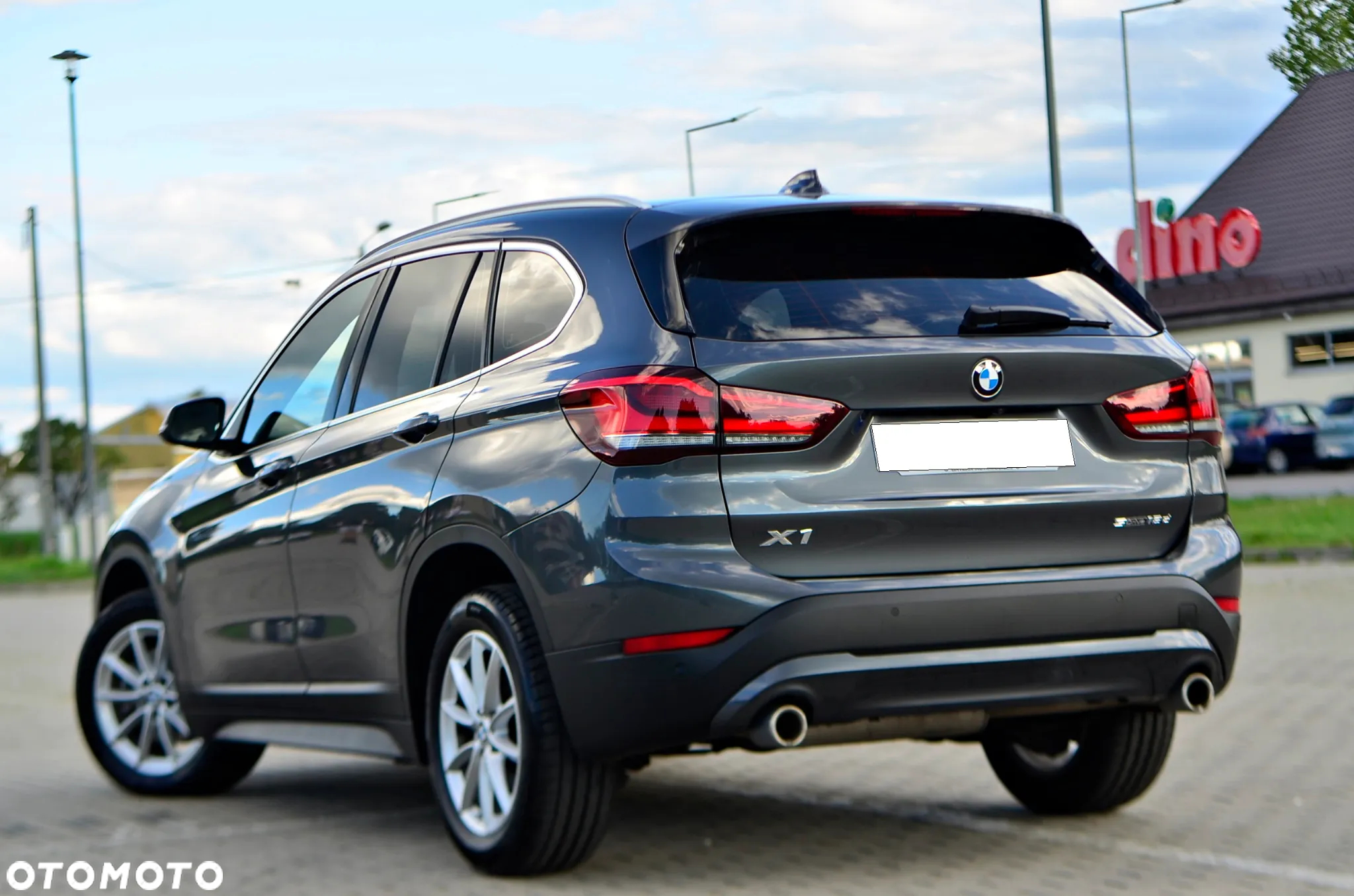 BMW X1 sDrive18d Business Edition - 8