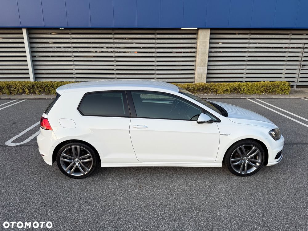 Volkswagen Golf - 8