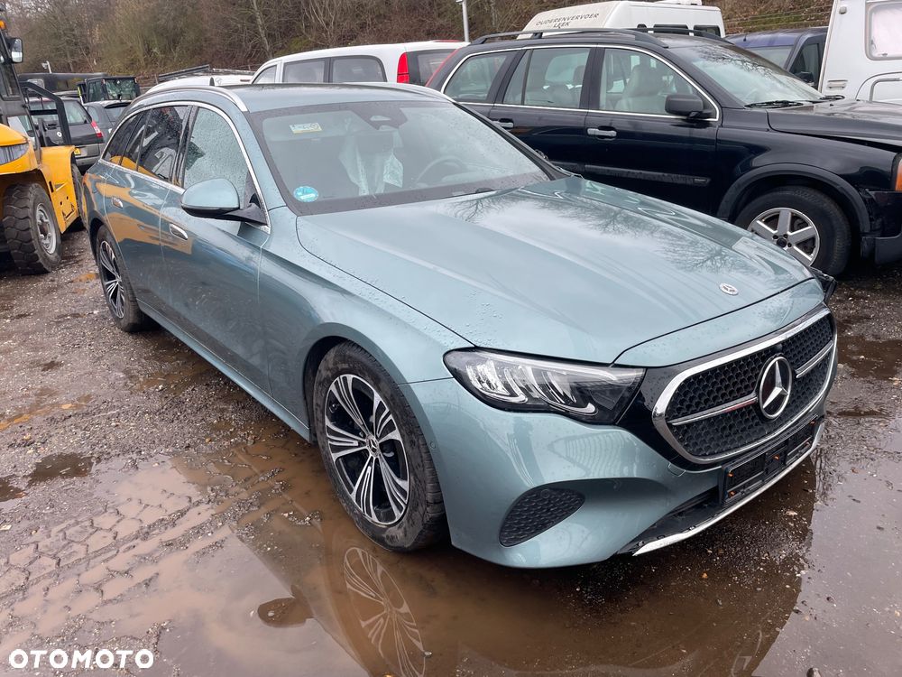 Mercedes-Benz Klasa E - 1