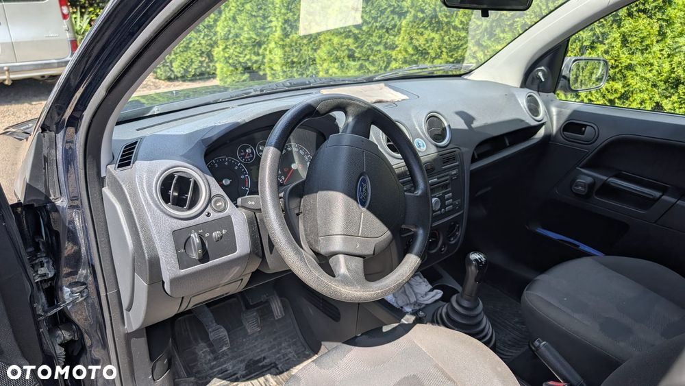 Ford Fusion 1.4 Ambiente - 6