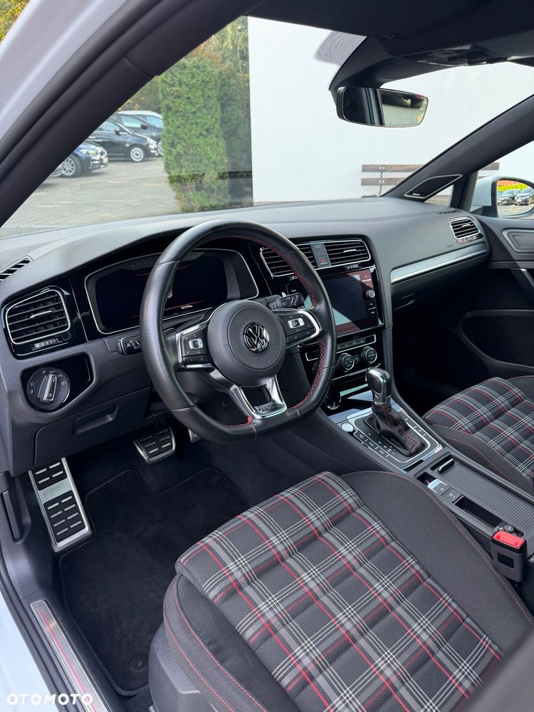 Volkswagen Golf GTI (BlueMotion Technology) DSG - 18