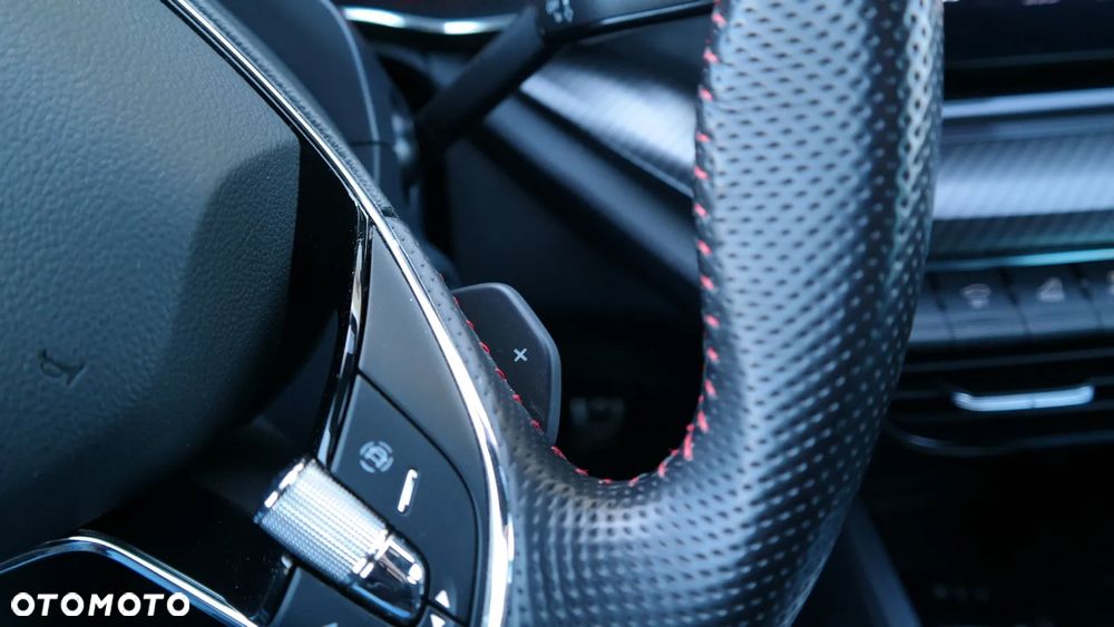 Skoda Octavia 2.0 TSI RS DSG - 17