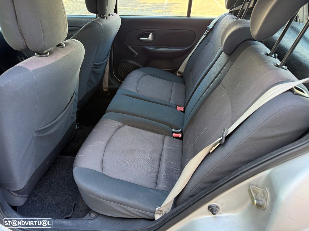 Renault Clio 1.5 dCi Confort Dynamique - 13