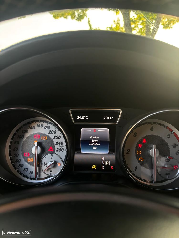Mercedes-Benz CLA 180 d 7G-DCT Urban - 16
