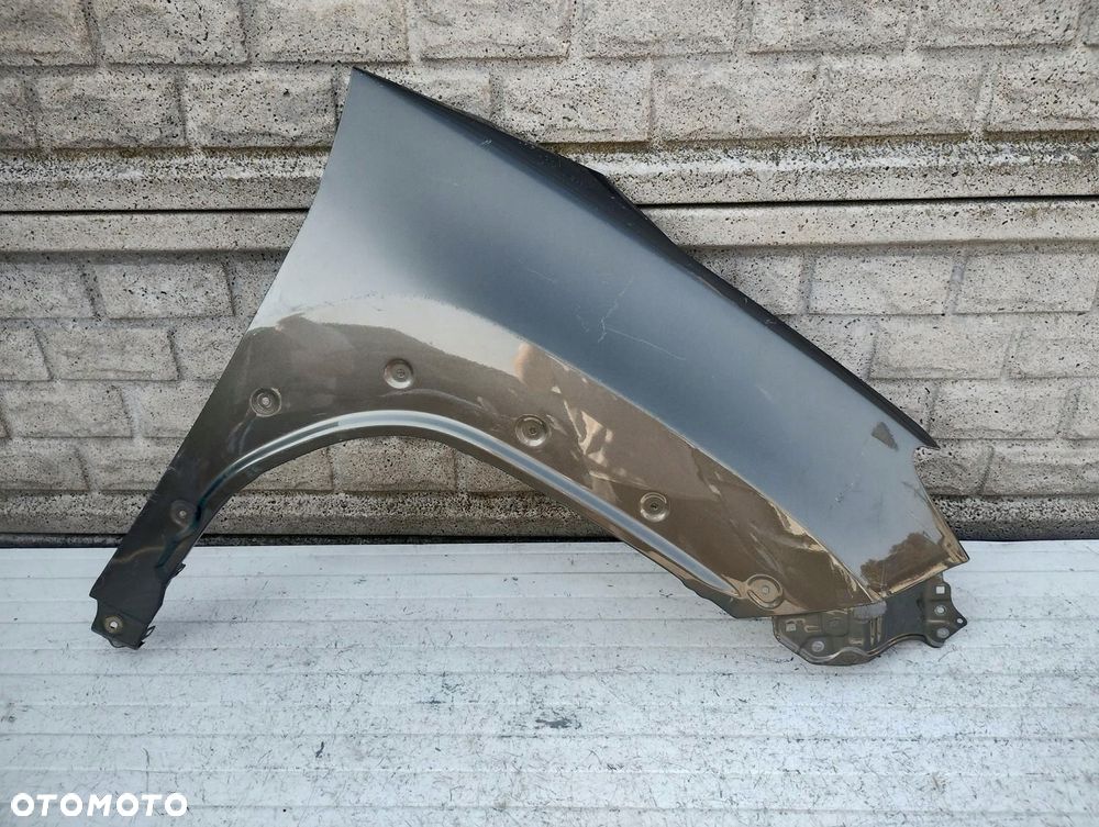 toyota yaris cross 4 iv 19-24 błotnik prawy oryginał - 1