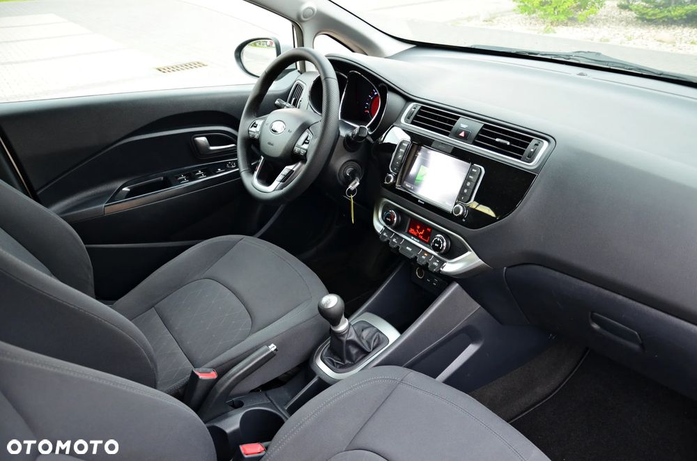 Kia Rio 1.2 Dream-Team Edition - 37