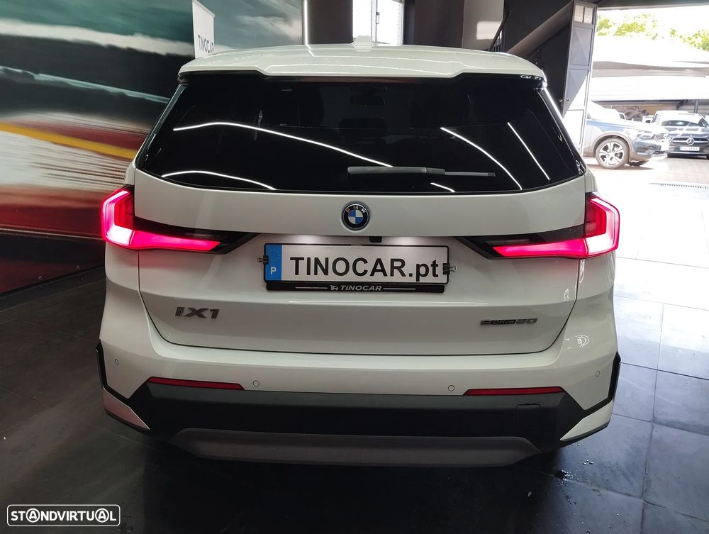 BMW iX1 eDrive20 - 7
