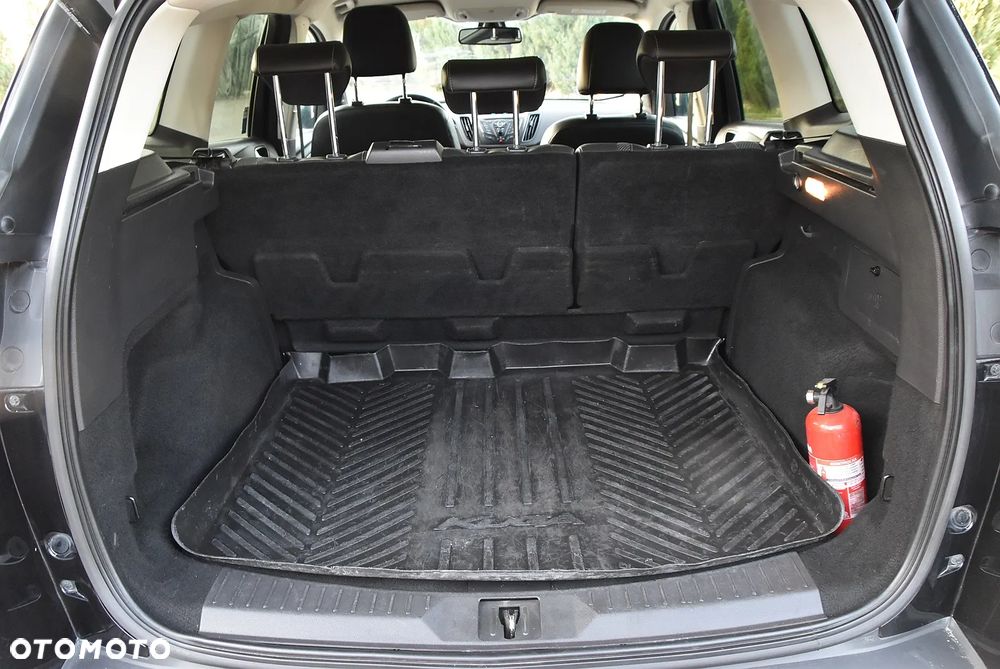 Ford Kuga - 11