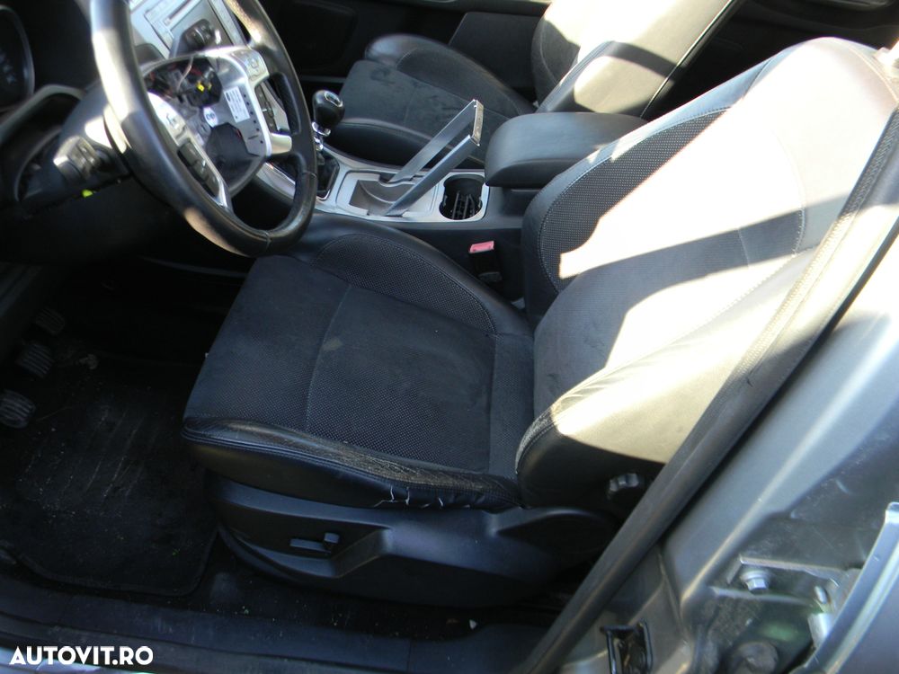 Dezmembrari  Ford S-MAX (WA6)  2006  > 0000 2.0 TDCi Motorina - 16