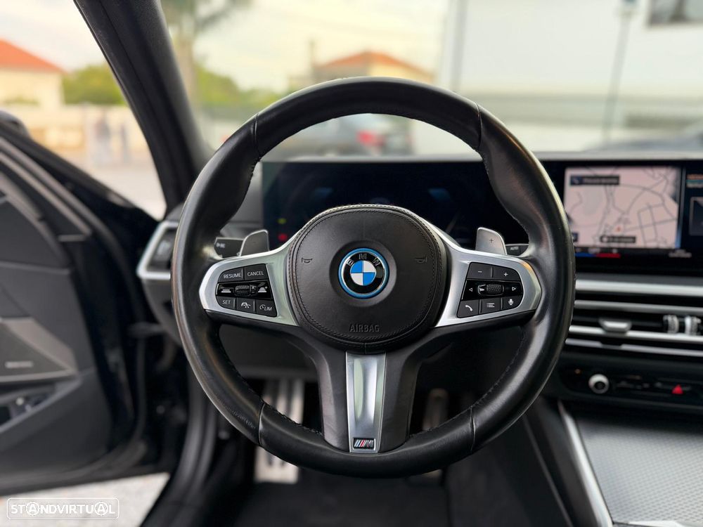 BMW 330 e Aut. M Sport - 27