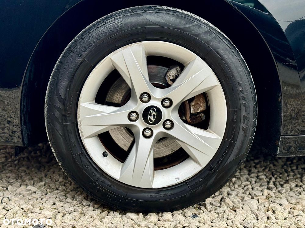 Hyundai i40 Kombi blue 1.7 CRDi Premium - 11