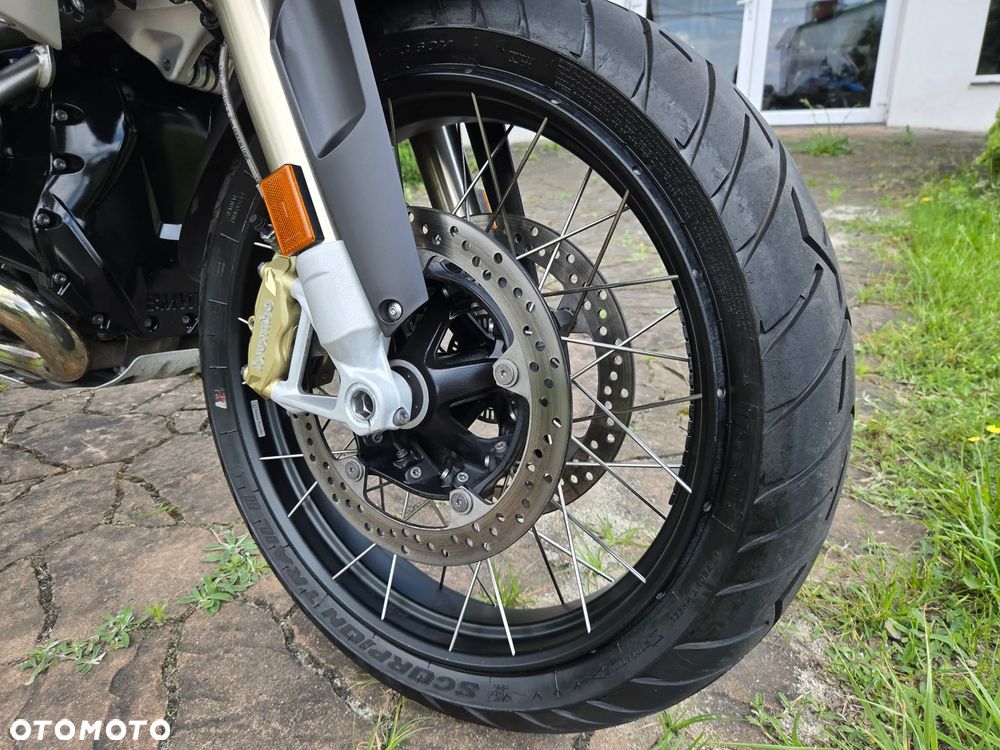 BMW R - 24
