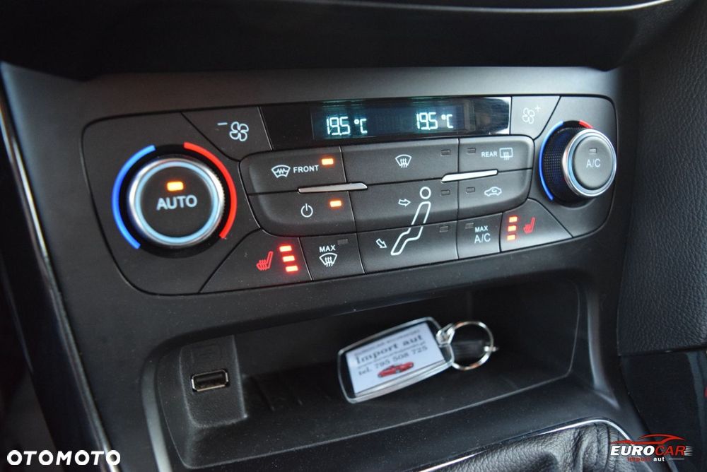Ford Focus 1.0 EcoBoost Titanium ASS - 26