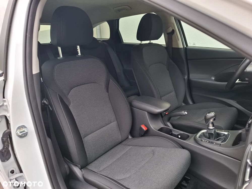 Hyundai i30 Kombi 1.5 T-GDI 48V-Hybrid Intro - 35