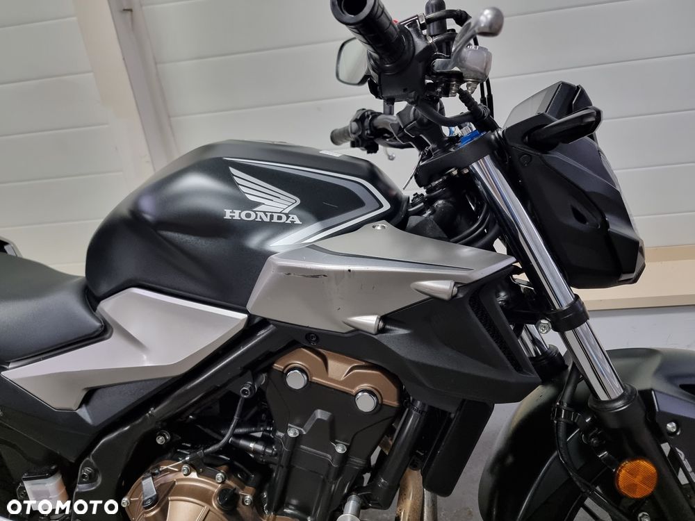 Honda CB - 11
