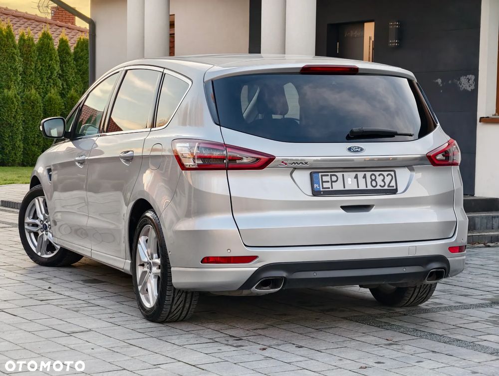 Ford S-Max 2.0 TDCi Titanium PowerShift - 25