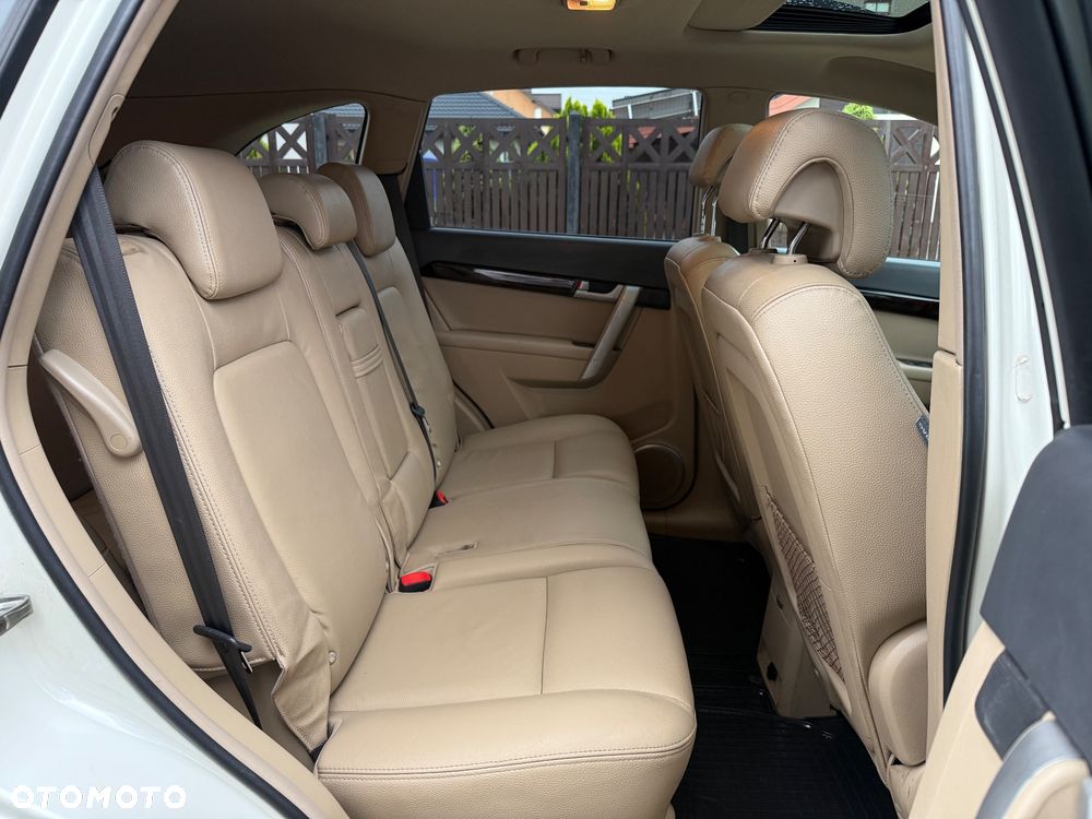Chevrolet Captiva - 19