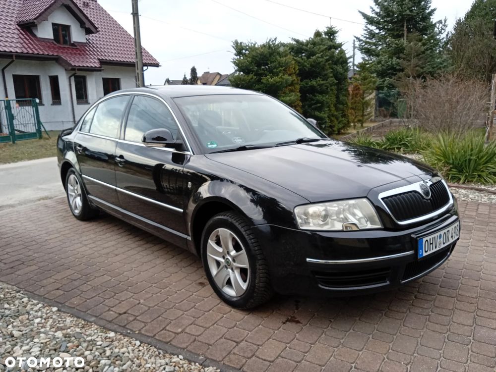 Skoda Superb 2.0 TDI DPF Comfort - 1