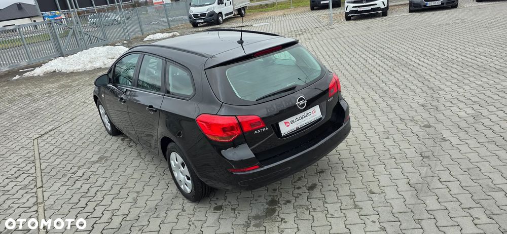 Opel Astra 1.7 CDTI DPF 150 Jahre - 10