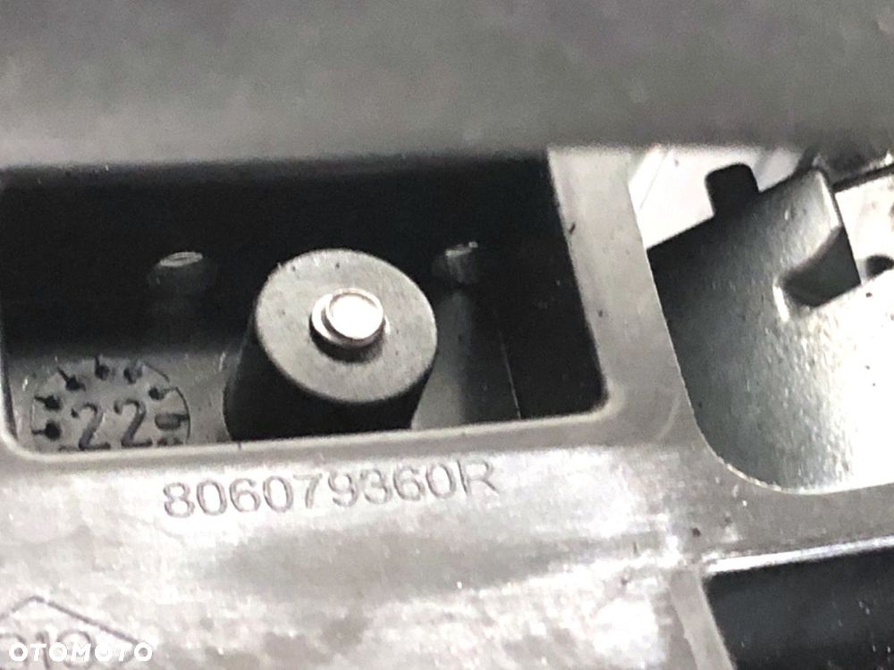 KLAMKA ZEWNĘTRZNA LEWY PRZÓD - 199.00 PLN - RENAULT EXPRESS Nadwozie pełne/minivan 2021 - 2022 - 4