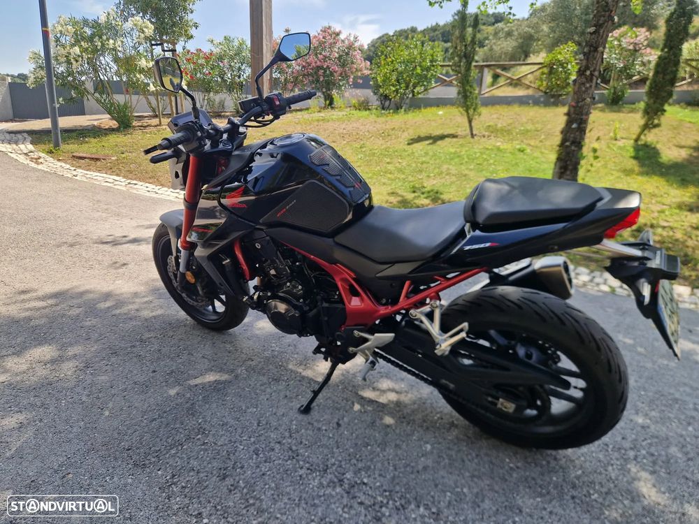 Honda Hornet 750 35kws Possível Financiamento - 11
