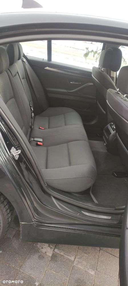 BMW Seria 5 520i - 8