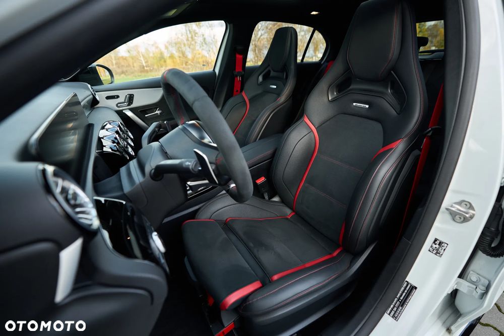 Mercedes-Benz Klasa A 45 S AMG 4-Matic 8G-DCT - 35