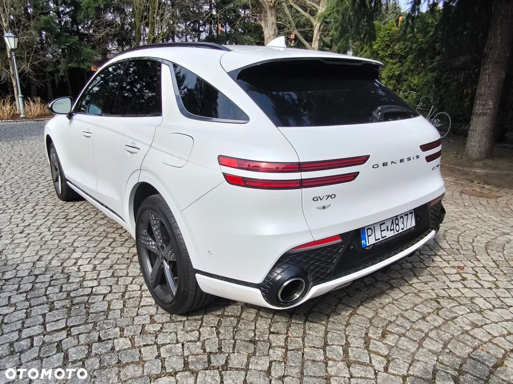 Genesis GV70 - 22