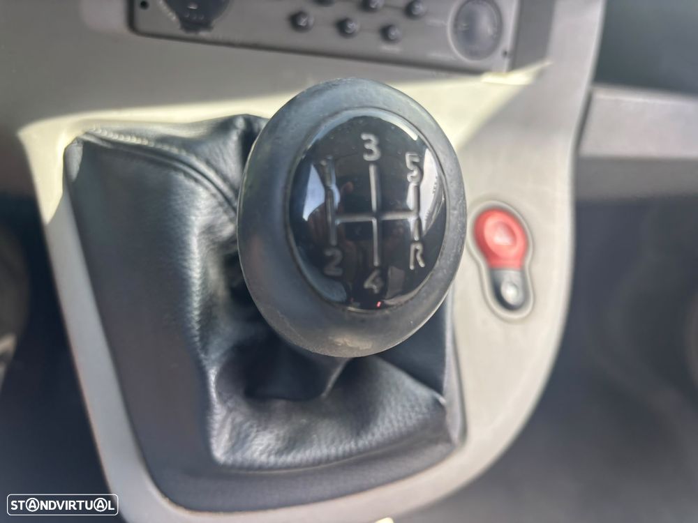 Renault Kangoo 1.5 dCI 86cv - 2 LUG - 29