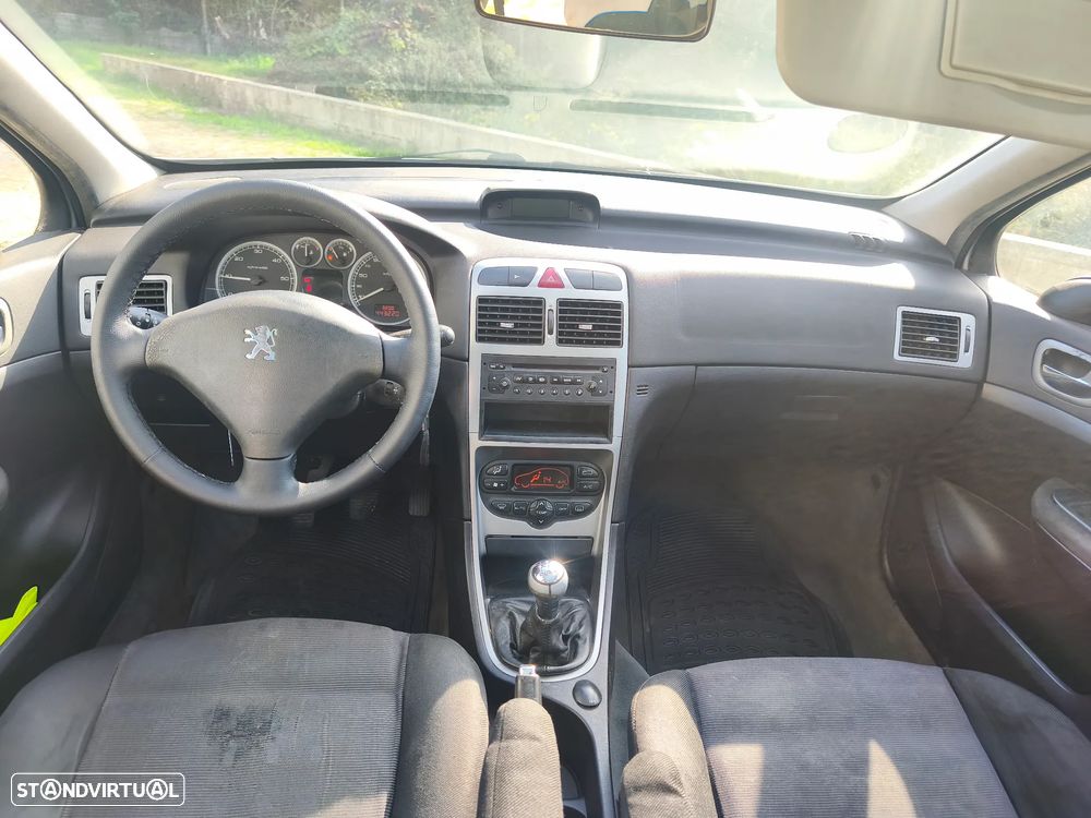 Peugeot 307 SW 2.0 HDi 136 Cuir - 10