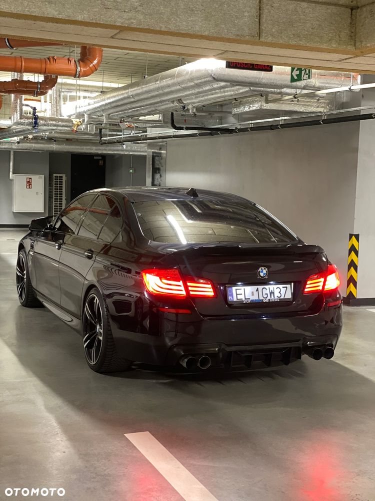BMW Seria 5 525d xDrive - 4