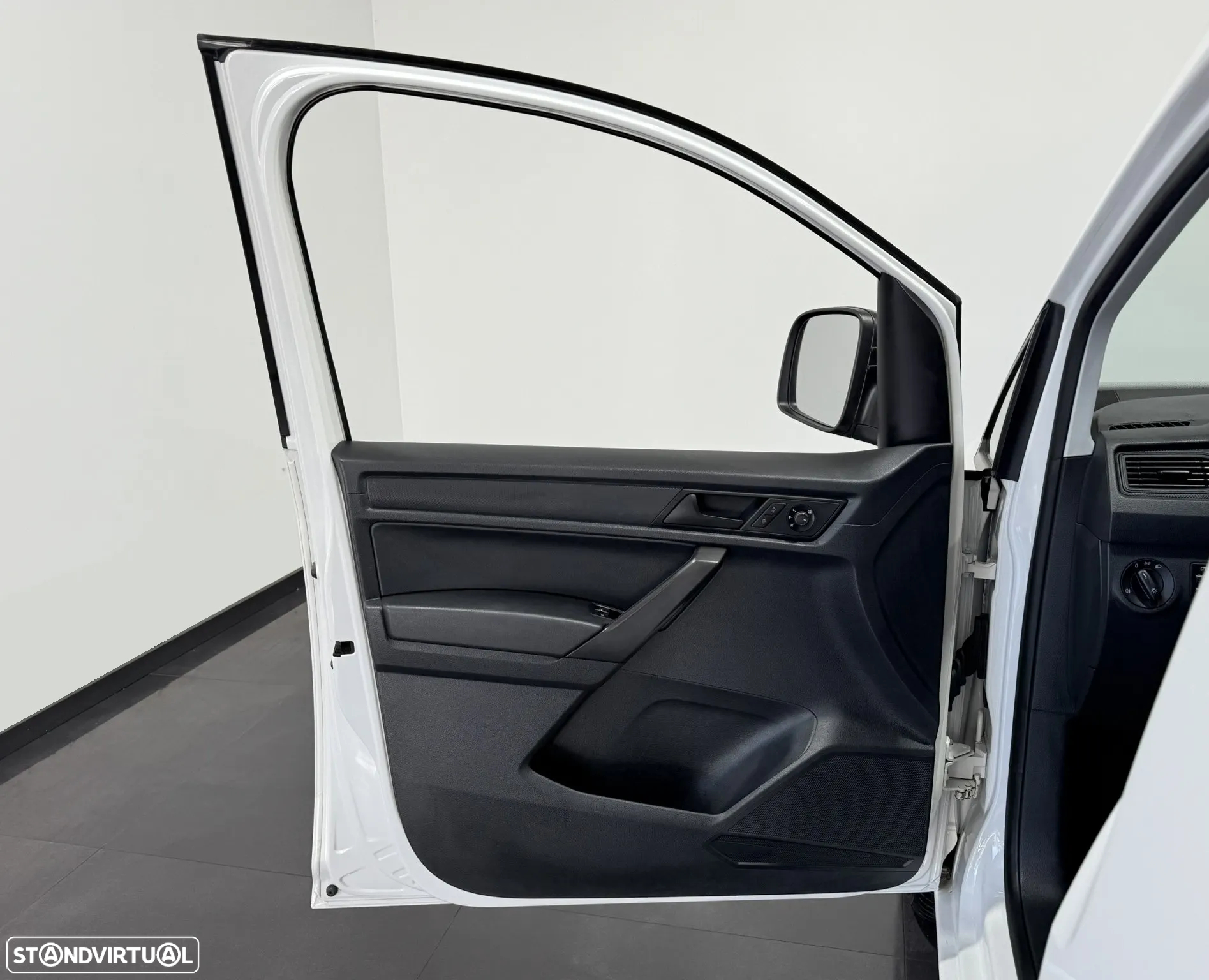 VW CADDY 2.0 TDI BLUEMOTION - CAIXA AUTOMATICA - 19