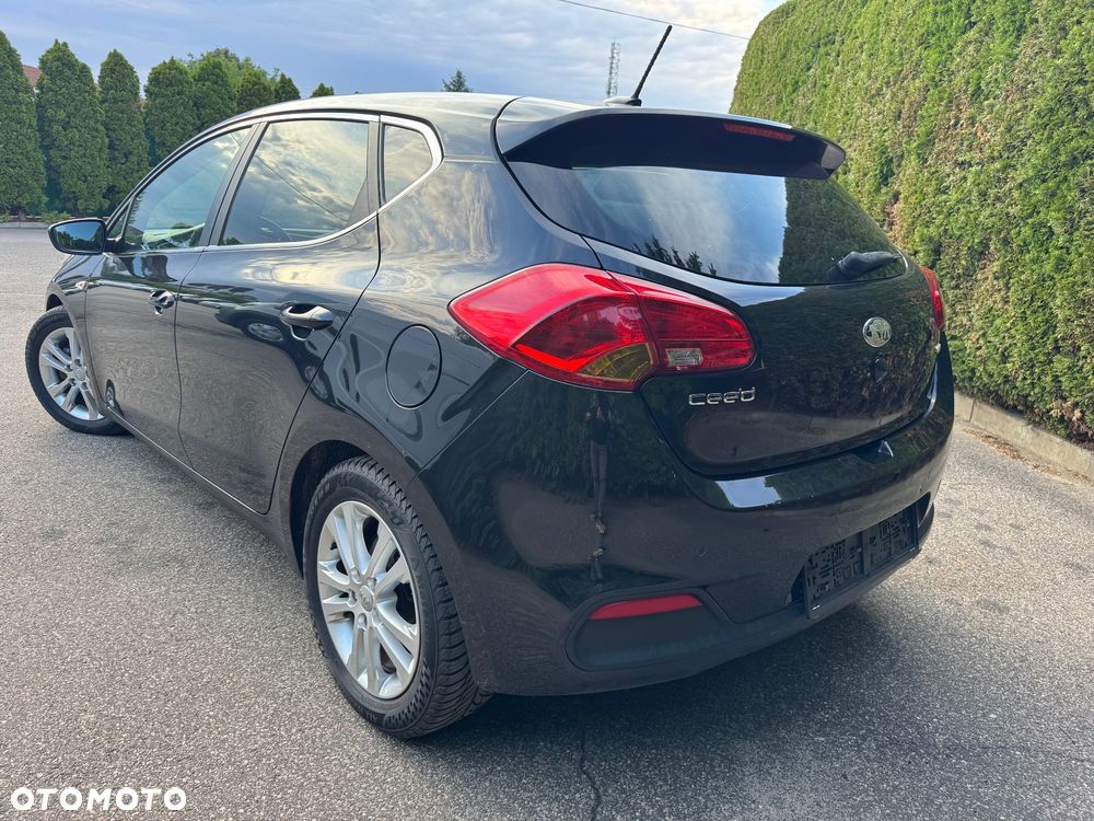 Kia Ceed 1.4 CRDi 90 ISG Spirit - 4