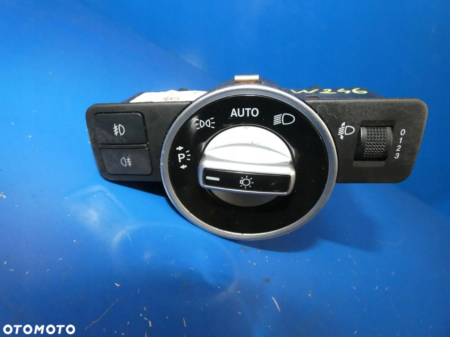 MERCEDES B KLASA A W176 C W204 WŁĄCZNIK PRZEŁĄCZNIK ŚWIATEŁ - 1