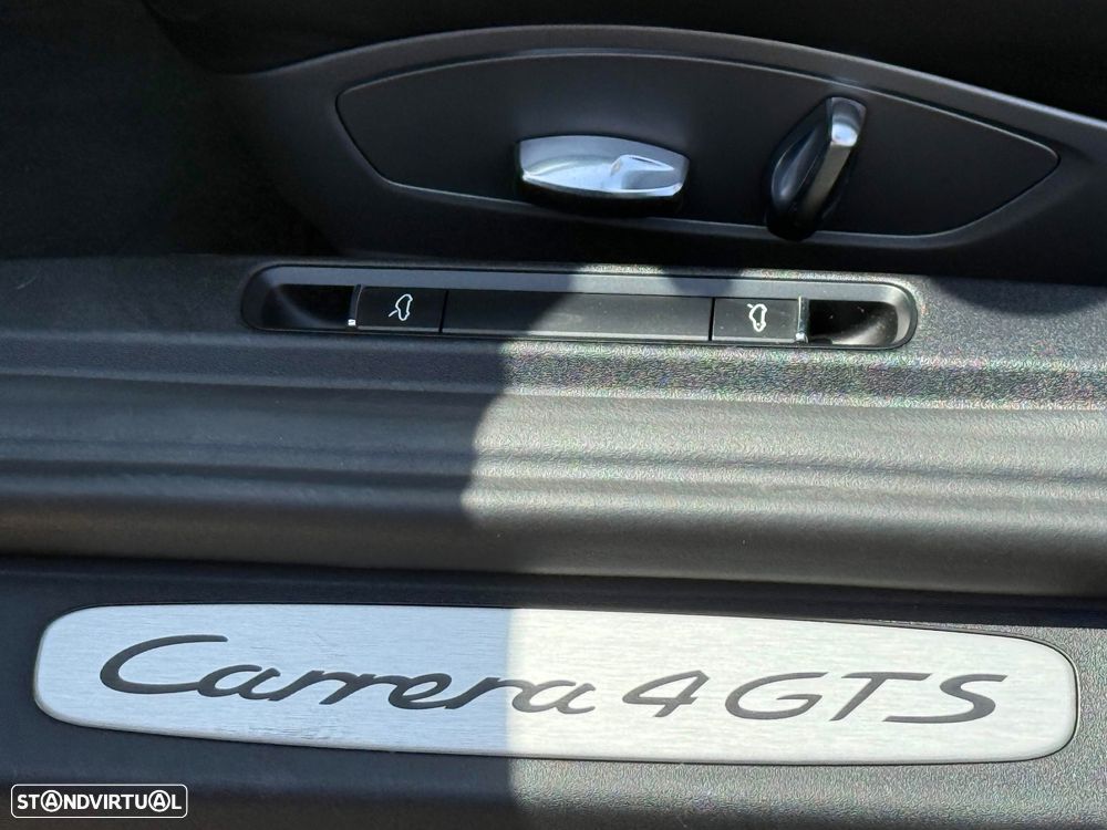 Porsche 911 (991) Carrera 4 GTS PDK - 20